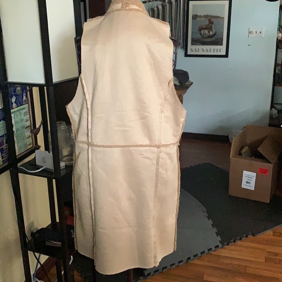 Sadie & Sage vest - Picture 3 of 6